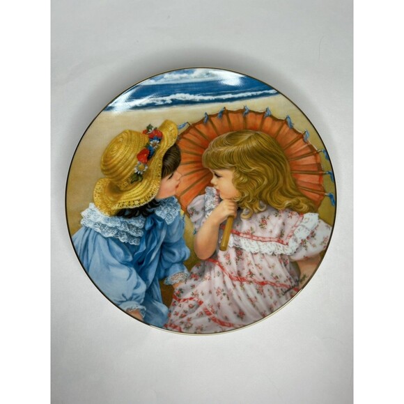 Summer Secrets By Sandra Kuck Vintage Collectors Plate (1985) - Picture 1 of 2